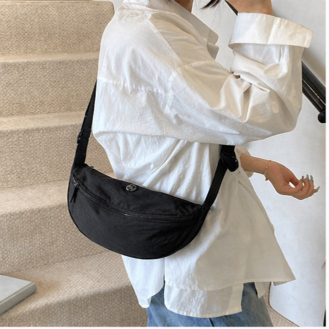 다옴브 남여공용 나일론 경량 크로스백 슬링백