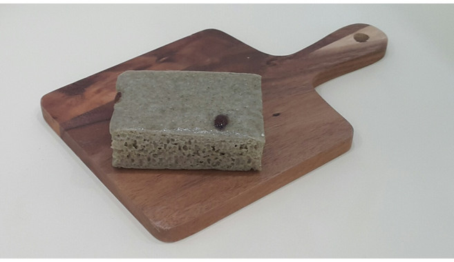 우리지역 쌀과 생막걸리 발효해 만든 우리기정떡 _쑥기정떡, 125L, 18개