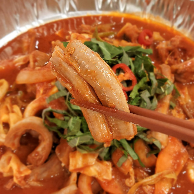 [자연애레시피] 바로 볶아먹는 양념꼼장어 밀키트 꼼장어볶음 부산양념꼼장어, 900g, 1개, 양념꼼장어(국내산)