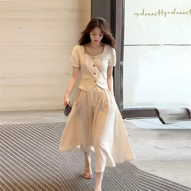 여름 여성투피스 여성세트 반팔 블라우스 롱스커트 반팔티 세트 빅사이즈 하트넥 반팔 롱스커트 자수 체형커버 중년여성 엄마옷 루즈핏 데일리 여름 세트 BEN26041355 42