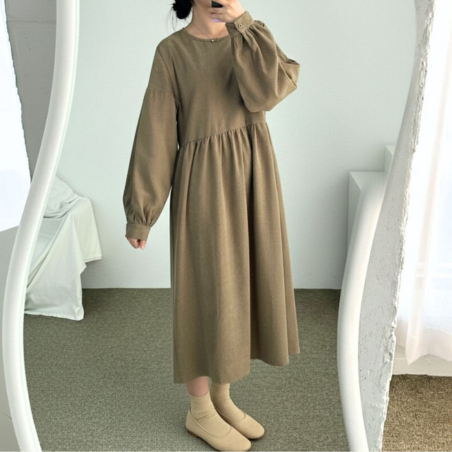 룸브리 여성 골덴 루즈핏 롱 원피스