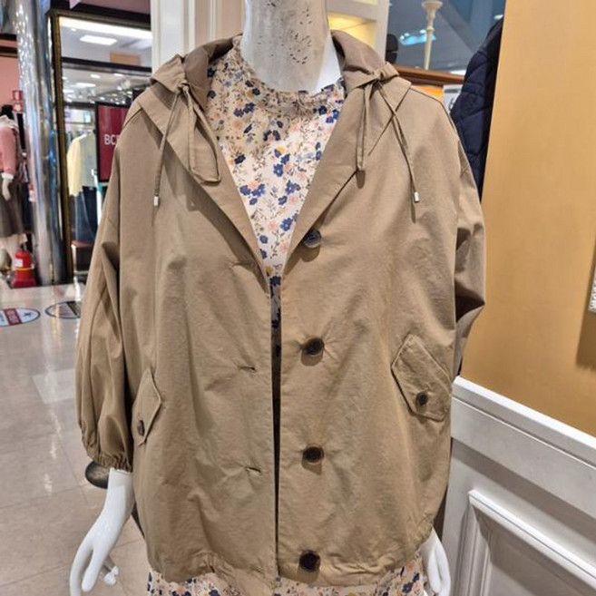 BCBG 비씨비지 여름25 디엔 점퍼 B5B3R173