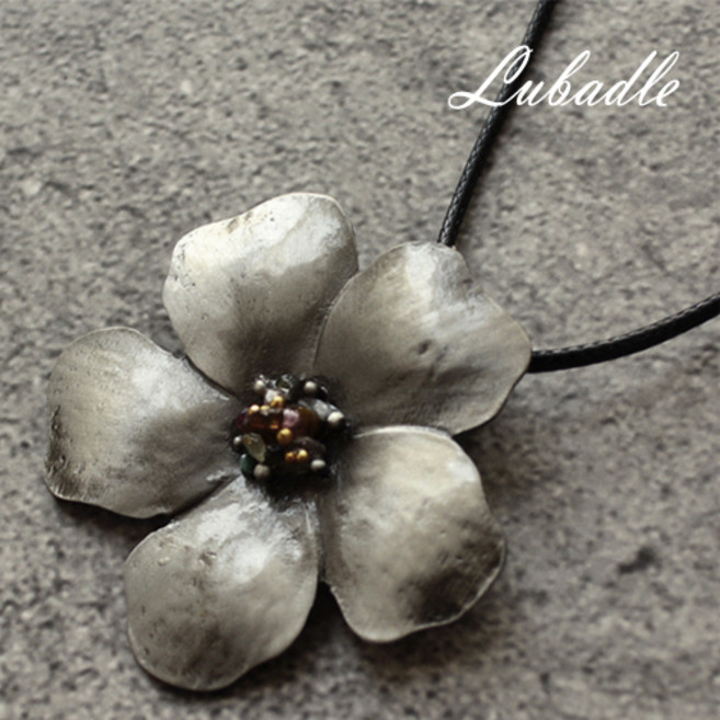 루바들 RN8234 (목걸이/브로치겸용) 여자 꽃잎 롱 패션 앤틱 목걸이 주얼리