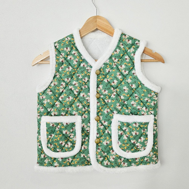 엘라운지 아동용 촌캉스 누빔 김장 꽃무늬 털조끼