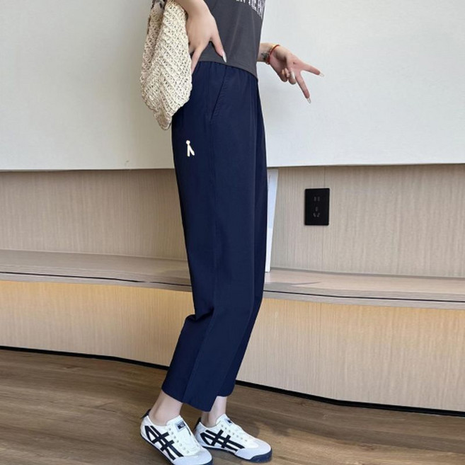 大尺碼冰絲涼感褲 夏季薄款透氣運動休閒褲 女 寬鬆顯瘦鬆緊腰褲子