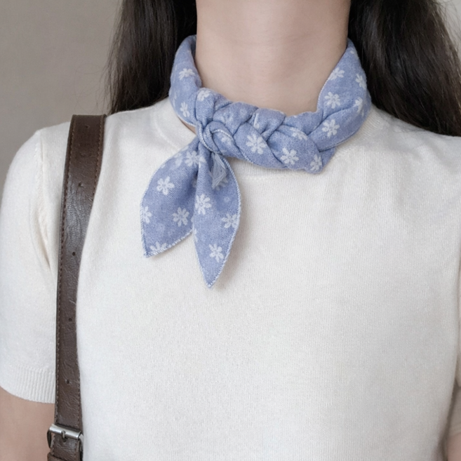 여성 봄 가을 쁘띠 사각 스카프 손수건 머플러