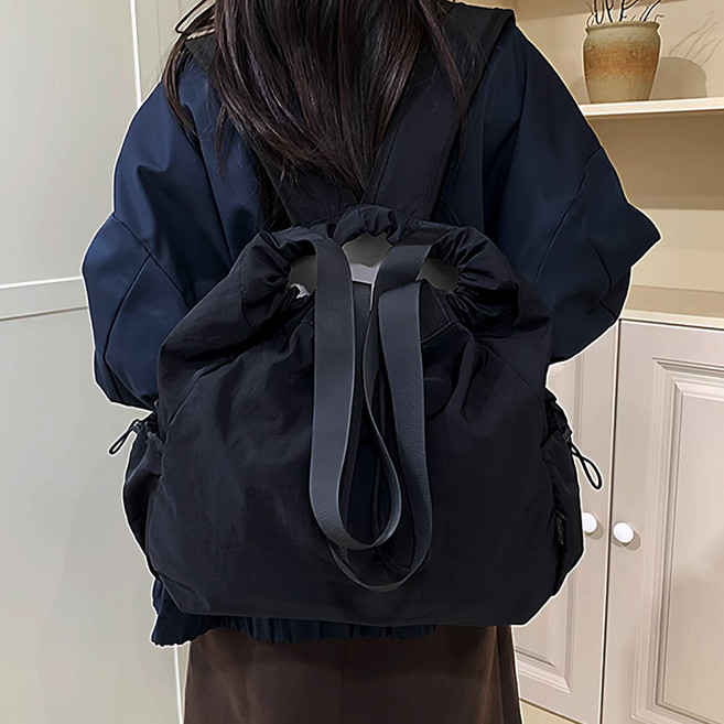 나인클로젯 가벼운 경량 드로 스트링 캐주얼 여성 백팩 겸 숄더백 여행용 데일리 가방