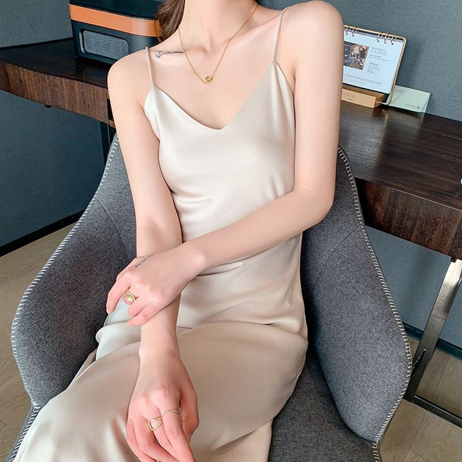 이너 가벼운 루즈핏 캐주얼 고급 얇은 데일리 여름 여자 원피스 새틴 오프숄더