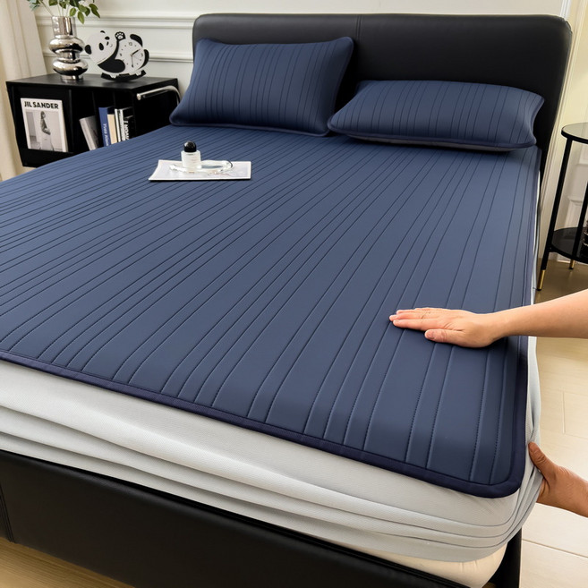 신형 구름 모양의 시원한 느낌의 단색 소형 아이스 스킨 소프트 침대 커버 아이스 실크 매트 냉감 침대 커버 냉감 보호 커버 매트리스 커버, 180x200cm 침대 매트리스 커버형 쿨매트 + 베개, 깊은 수면 블루