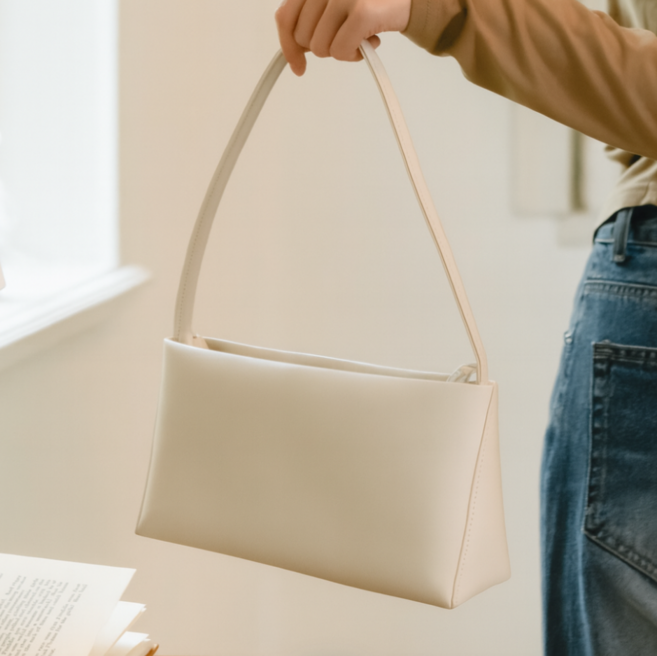 미벨루 미니 가죽 숄더백