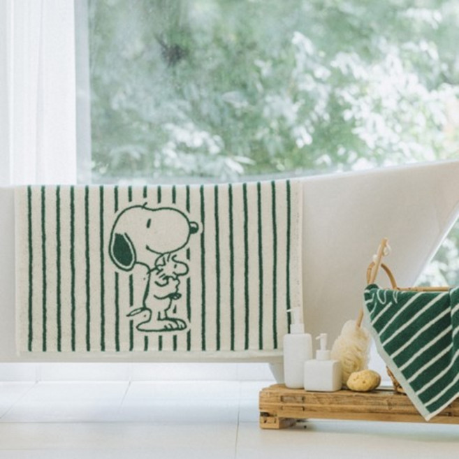 [텐바이텐] 스누피 에버그린 대형 비치 타월, 1개, 그린