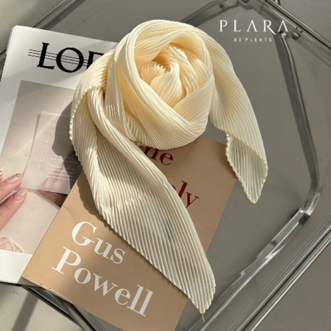 플라라 PLARA 다이아글로우플리츠스카프_PK4MSF003C