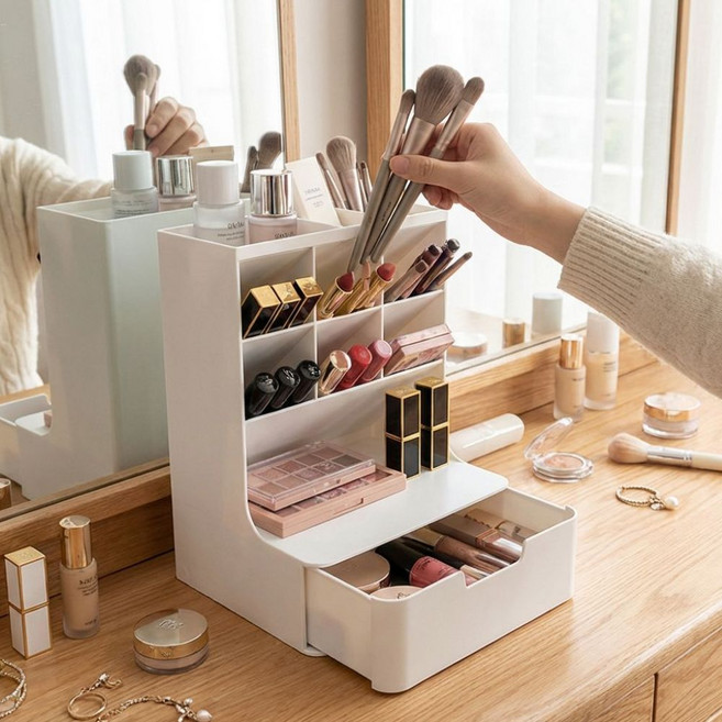 리빙루트 사선형 브러쉬 오거나이저 화장품 정리대, 1개, white