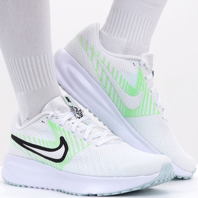 나이키 남성 러닝화 경량 메쉬 운동화 발편한 조깅화 통기성 좋은 로드러닝화 가벼운 트레이닝화 데일리 패션 슈즈