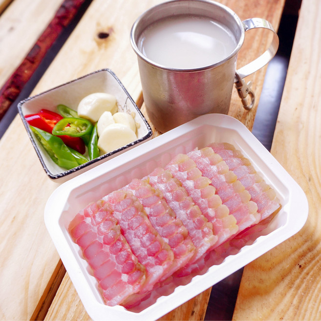 국내산 흑산도 전통숙성 홍어 혼술용 150g 300g, (국내산홍어) 등산&혼술용 1인 150g(강숙성), 1개