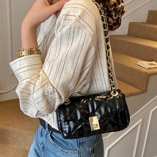 모던허니 여성 퀄팅 체인 미니 크로스 숄더백