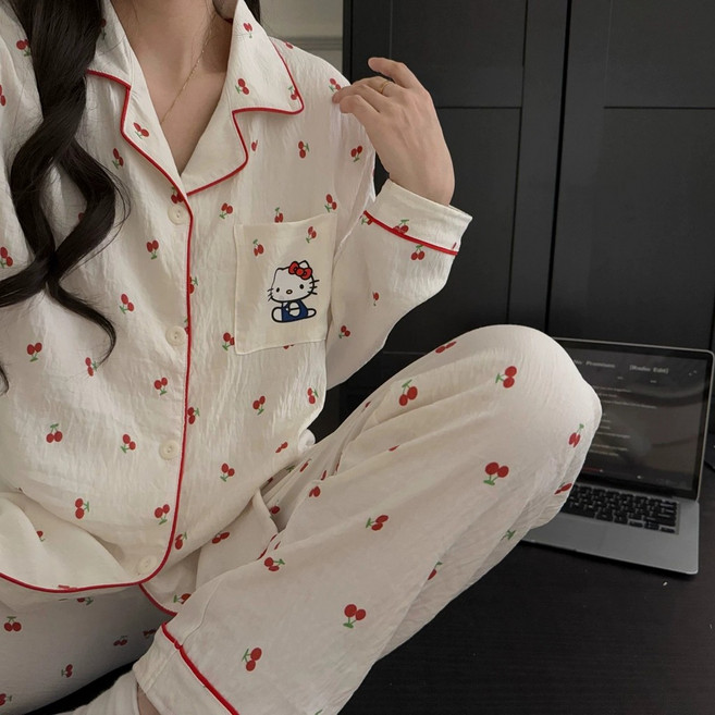 睡衣套裝 甜美卡通刺繡翻領開衫家居服