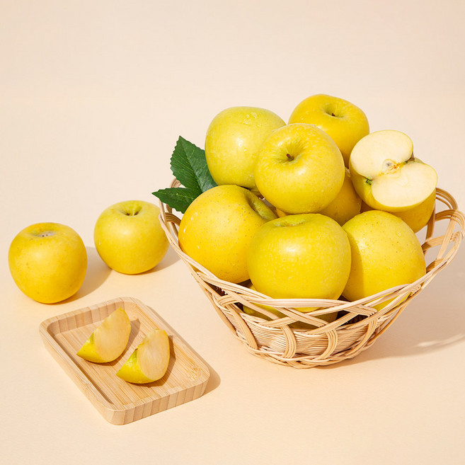 [더조은푸드] 황금사과 시나노골드 (주스용) 3kg (랜덤크기 발송), 1박스