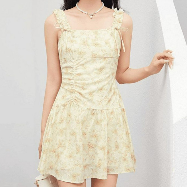 홍언목요 여성 미니원피스 민소매 원피스 여름 슬림핏 리본 플라워 나시 원피스