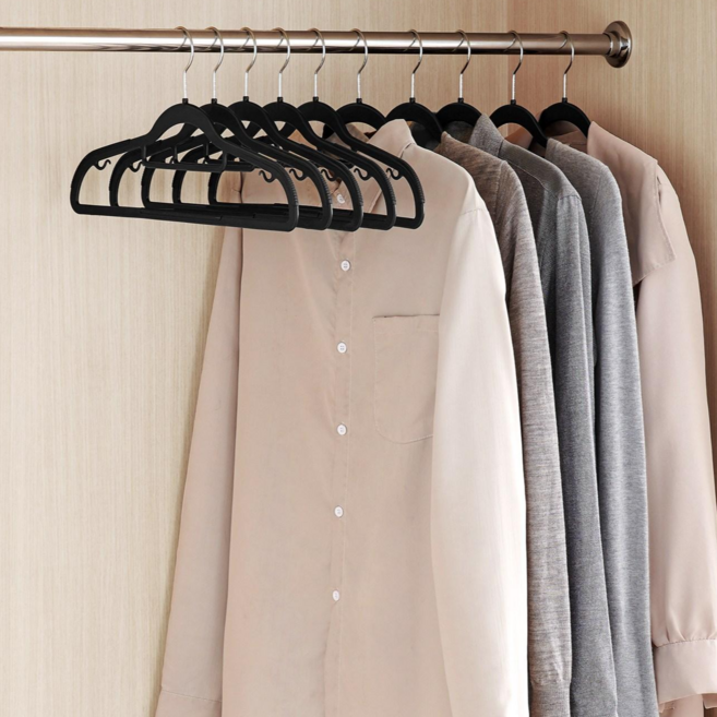 SONGMICS 어깨 뿔 방지 논슬립 플라스틱 회전형 옷걸이, 블랙, 50개