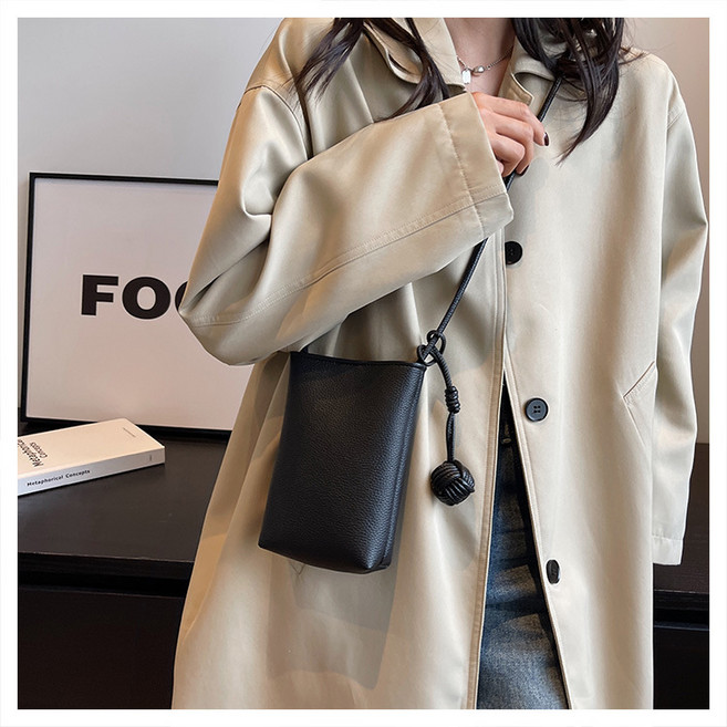 스카이미너리즈 가벼운 데일리 미니 핸드폰 가방 가죽 크로스백