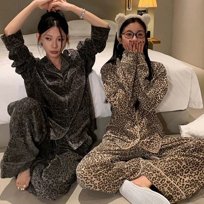 44-88 [기모] 호피레오파드 긴팔 투피스파자마세트 (편한 잠옷 오버핏 빅사이즈 겨울 여성 홈웨어)