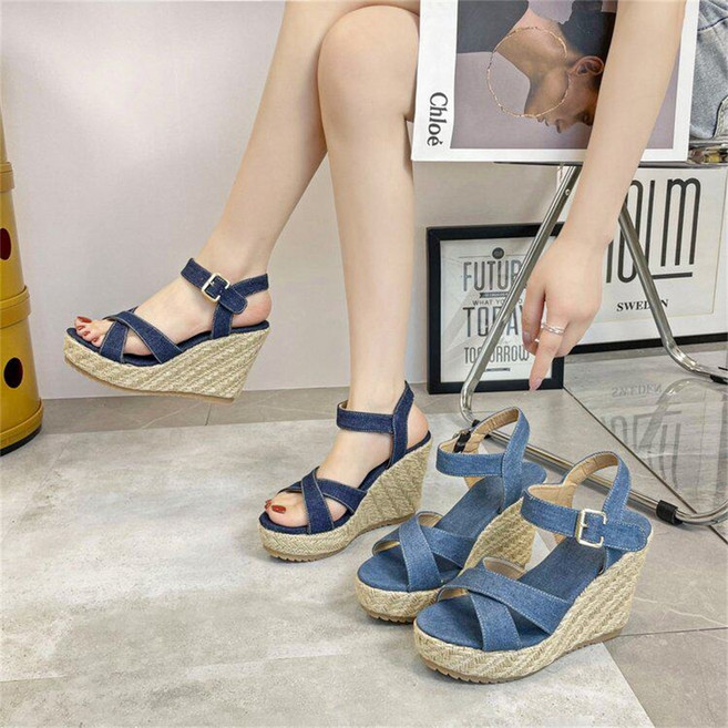 여성 스트랩 샌들 5cm 키높이 웨지힐 통굽 발편한 쿠션 슬리퍼 경량 가보시 AE55