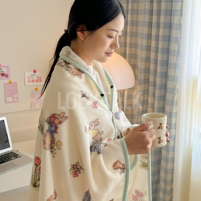 락톡마켓 극세사 똑딱이 망토담요 밀크벨벳 무릎담요 사무실 담요 캠핑용 보온 담요