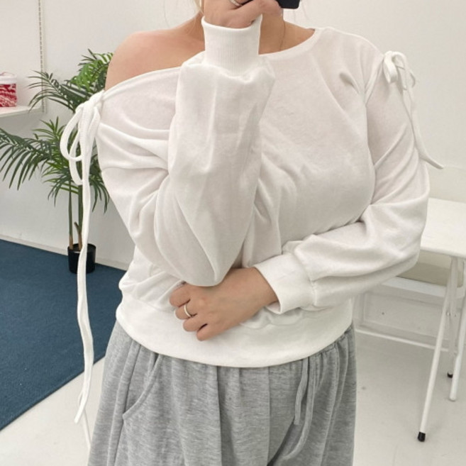 [55-88] 셀프 리본 맨투맨 보트넥 입술넥 루즈핏 맨투맨