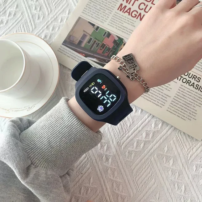 남자 시계 Led 디지털 스포츠 어린이를위한 소년 광장 빅 다이얼 방수 실리콘 손목, 03 Black