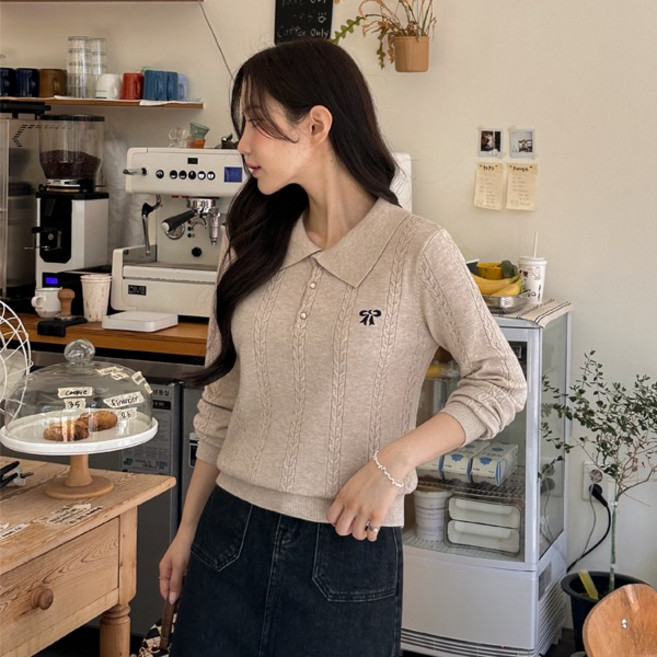 [마이더스비] 드마인 자수 카라 니트