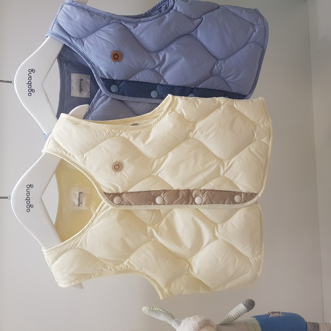 아가방 봄 베이비페어 / 추울까 말까 할 때 꺼내 입는 유아 패딩조끼 / 가벼운 덕다운 안입은듯 따뜻해요 유아 아기 조끼 / 겨울끝에서 봄에도 가볍게 입기 좋은 외출복