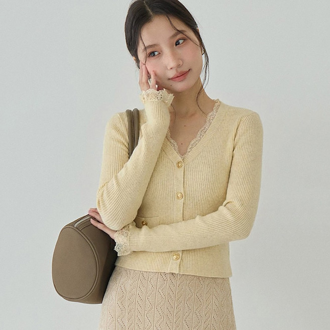 타니즈 에슬로 브이넥 레이스 긴팔 니트 여성 가디건