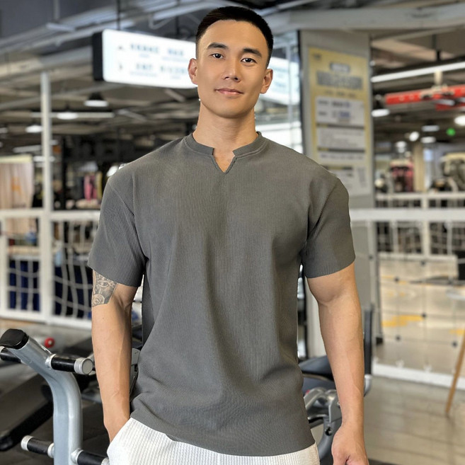 男款運動短袖T恤 夏日肌理落肩寬鬆速乾抗皺健身服