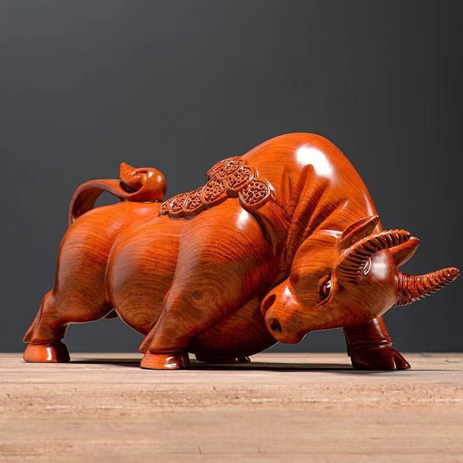 木雕牛擺件 實木雕刻 工藝品 書房擺件, 花梨木,金錢牛長10CM（單只）
