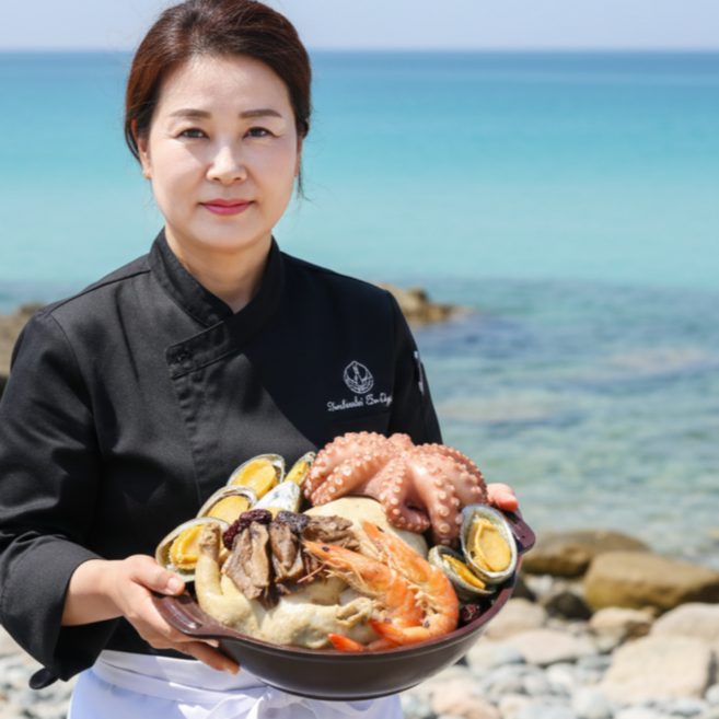 먹사부 진한육수 산더미 [능이버섯 해신탕 밀키트 세트] 전복 문어 새우 포함 해물 삼계탕 복날 음식 보양식, 1개, 2kg