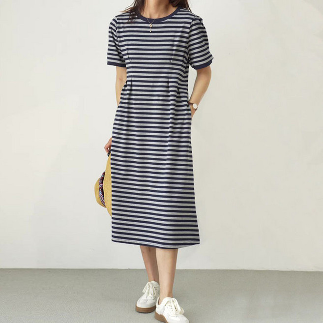 여성 여름 빅사이즈 줄무늬 반팔 원피스 여성 슬림핏티셔츠 롱스커트 허리조임 무릎스커트 빅사이즈 원피스