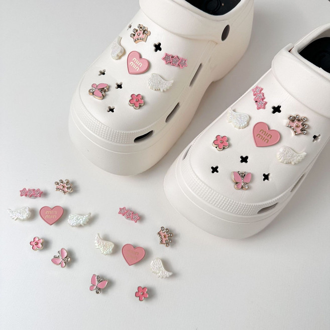 銀色系立體蝴蝶花洞洞鞋配飾鞋釦亮色高級感ins可拆卸配件扣鞋花