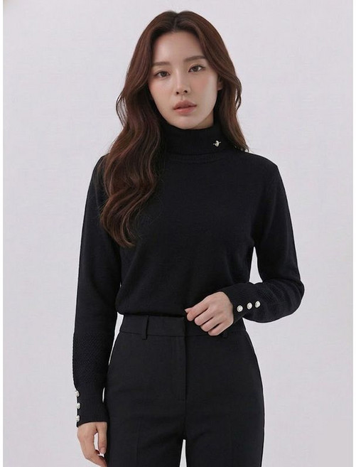 샤트렌 블랙 소매 진주장식 포인트 터틀넥 니트 티셔츠 HCBSSW104