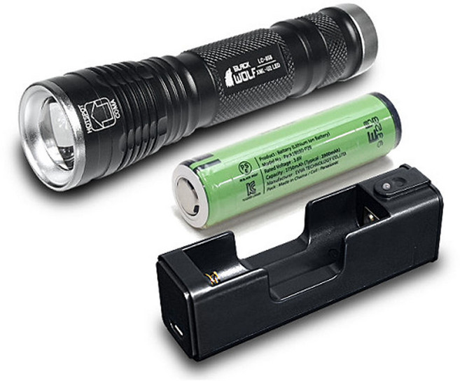 블랙울프 LC-858 미니줌세트 L2 CREE LED 캠핑등 (랜턴+18650 충전배터리+충전거치대), 1세트, 미니줌T6 3000세트