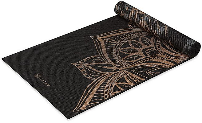 Gaiam 가이암 요가 매트 프리미엄 프린트 양면 매우 도톰한 미끄럼 방지 요가용 피트니스 매트 필라테스 및 바닥 운동용 6mm 메탈릭 썬 앤 문_151674, 마블 브론즈 메달리온_151674, 1개