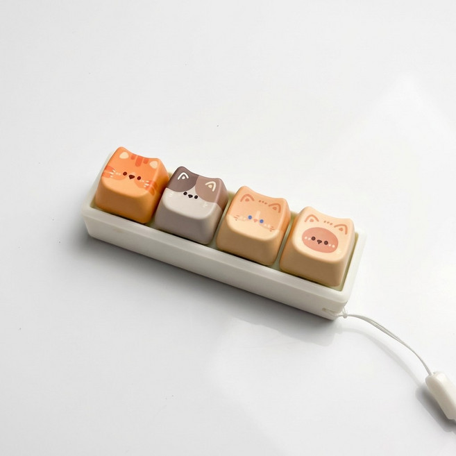 스토리팩토리 고양이 키보드 키캡 키링 딸깍이 고리, 1개, 혼합색상 4구