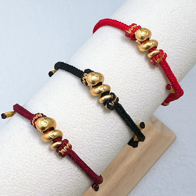 오누이디스플레이 을사년 붉은실 은 뱀 매듭 행운 팔찌 W94