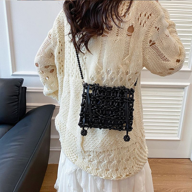 Skyciky 비주얼 시크 캐주얼 펀칭 핸드메이드 비즈 진주 토트 크로스백 LL1325