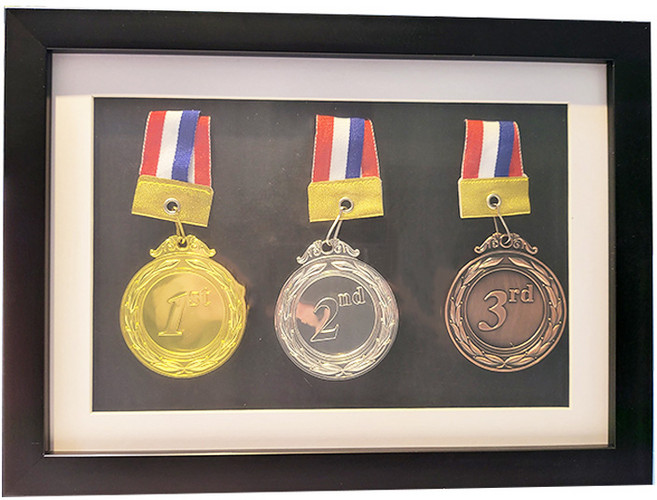 크로닉 메달 디자인 액자 거치대 프레임 보관함, 대형 블랙