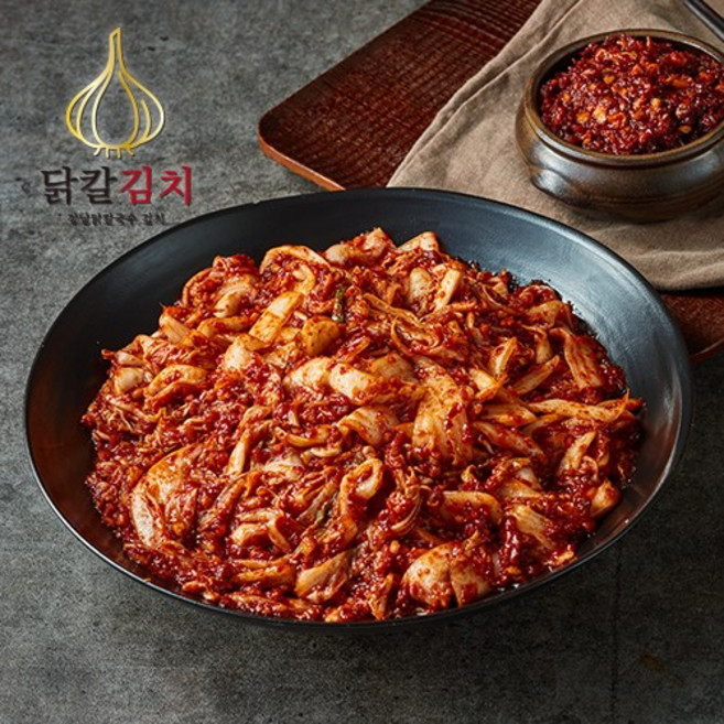 [리뷰이벤트] [닭칼김치] 매운 실비마늘김치 700g 강남닭칼국수 김치, 2개