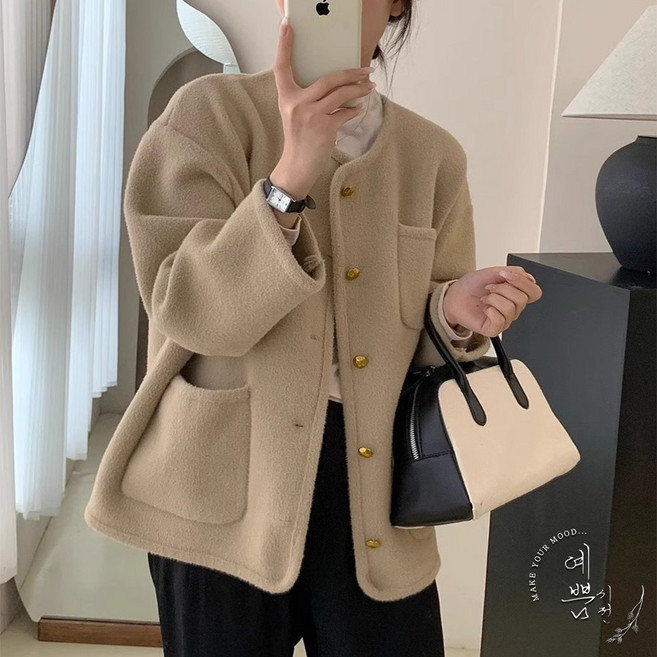 예쁨시전 포근 피치기모 럭셔리 플리스 오버핏 숏 코트 자켓