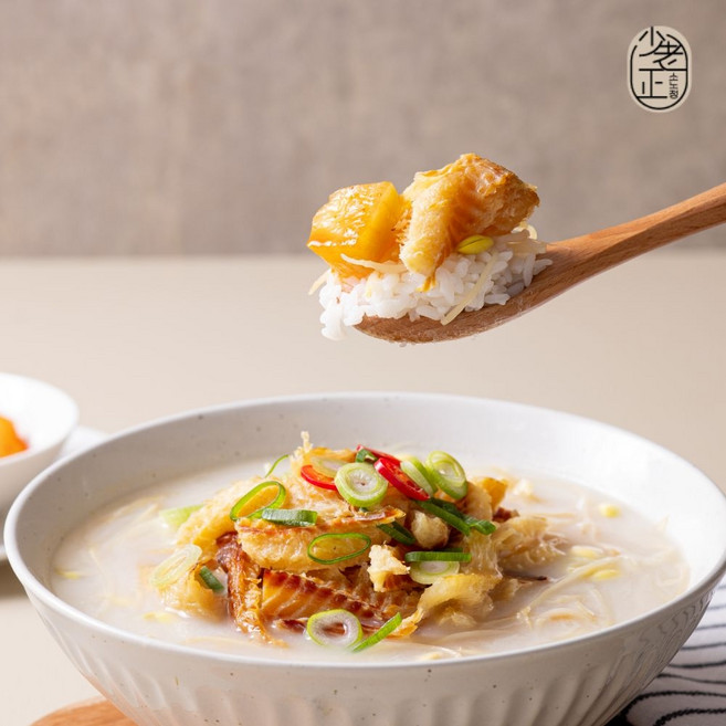 소노정 인제 맛집 황태해장국 한우사골 황태국 (냉동), 2개, 500g