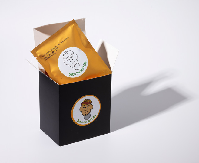 인도 커피 싱글오리진 직수입 몬순 말라바 분쇄 10g 아라비카 산미없슴 프리미엄 스페셜티 고소한커피 수안무역 바바부단 힐즈커피 재무상사공작새커피 드립백, 1박스, 7개입