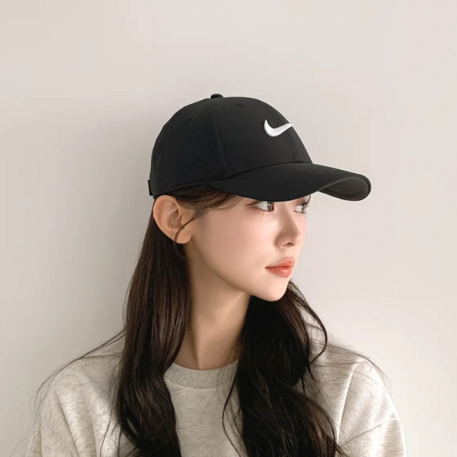 [정품] 나이키 남녀공용 볼캡 야구모자 스우시 커플 블랙 모자